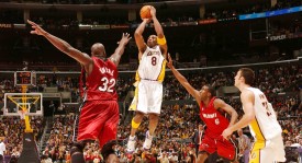 湖人队或迎火箭魔术三方大交易，霍福德加盟增强阵容